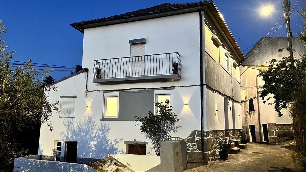 O Seu Oásis na Natureza: Moradia T4+2 Mobiliada na Serra da Estrela