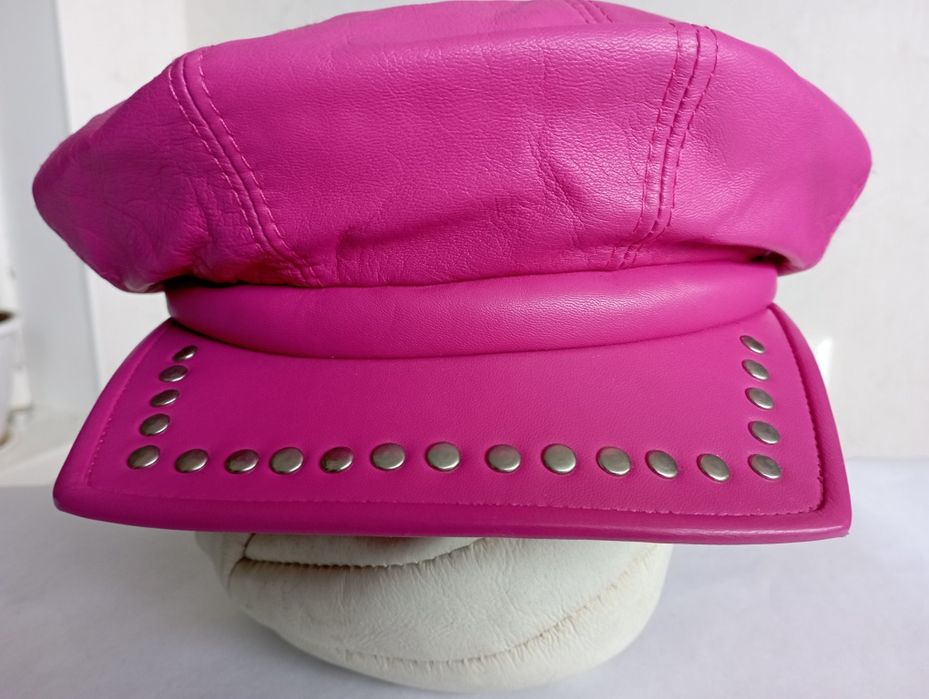 Кепи женская демисезонная из кожи