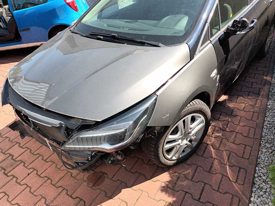 Opel Astra K 5 1.6 CDTI 136 ps  2018