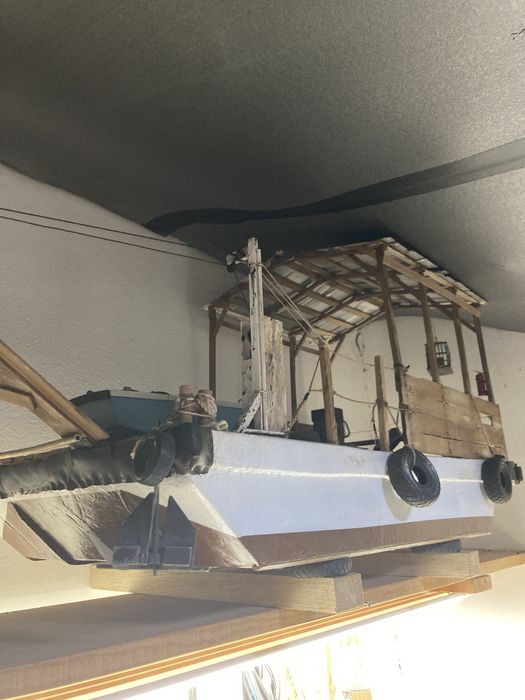 Barco telecomandado 1/10