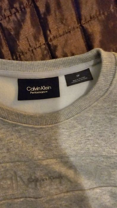 Krótka bluza Calvin Klein Performance – Crop Top stan bardzo dobry