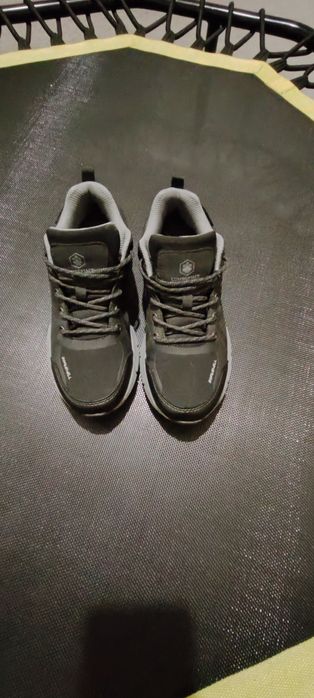 Продам кросівки Lumberjack