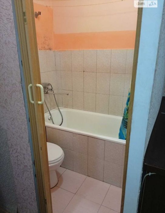Продам смарт -квартиру біля метро