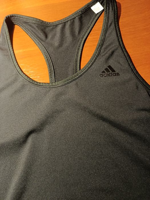 Спортивна майка борцівка гарної якості  відомого виробника