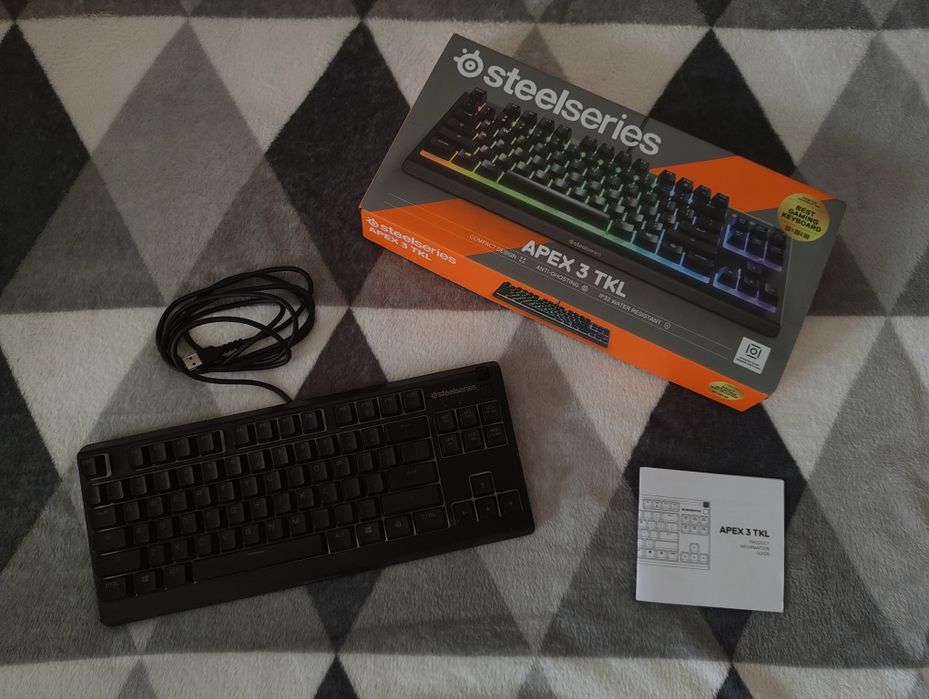 klawiatura apex 3 tkl