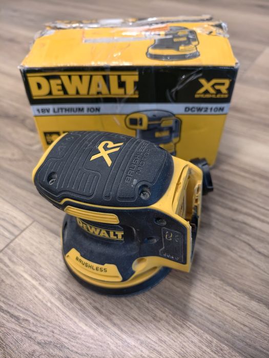 Szlifierka mimośrodowa DeWalt DCW210N
DeWALT DCW210N