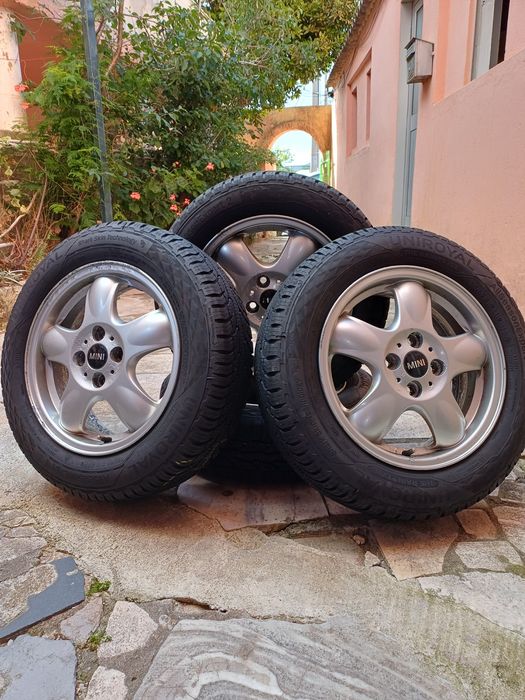 Mini Cooper cabrio458973294689013767