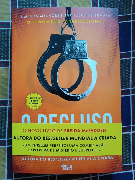 O novo livro de FREIDA McFADDEN o RECLUSO