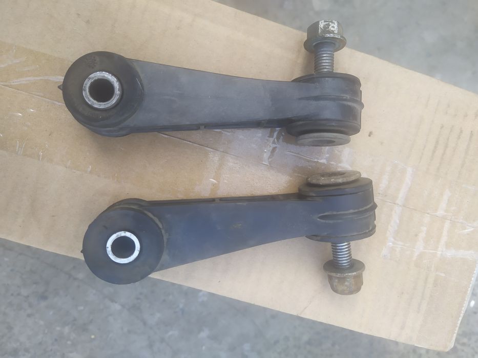 Тяга/стійка стабілізатора гольф4