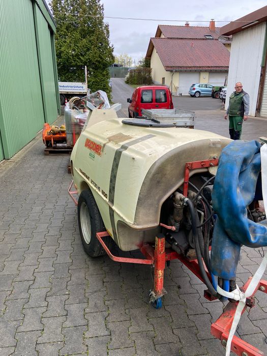 Pulverizadore Rebocabel