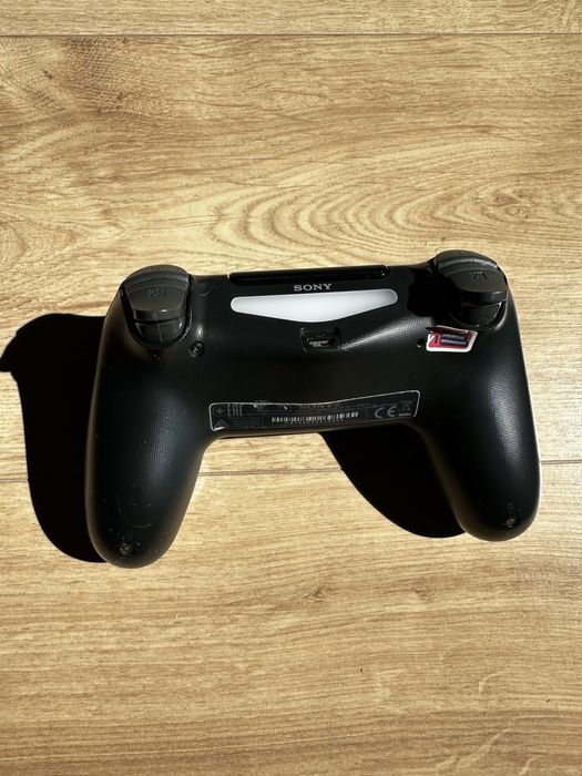 Джойстик Sony DualShock 4 v2 (CUH-ZCT2E) для PlayStation 4