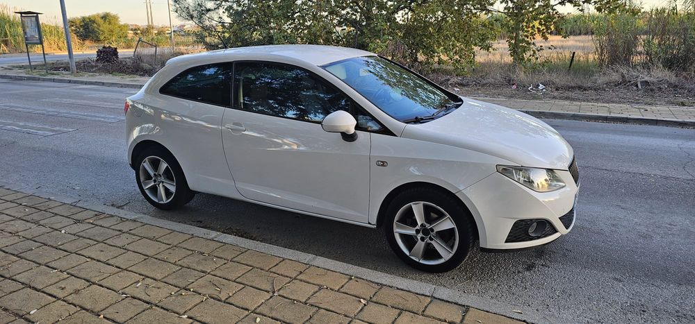 SEAT Ibiza SC 1.2 TDi Sport — photo 3