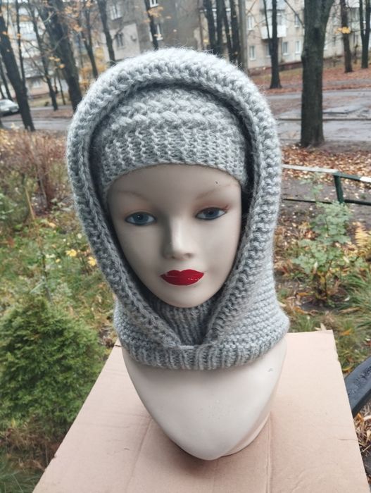 Шапки вязаные,Капор-Капюшшон из Ангоровой пряжи