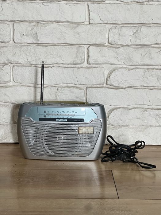 Przenośne radio THOMSON RT474 czteropasmowe radio odbiornik