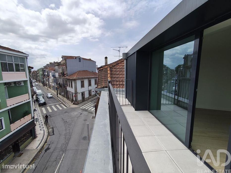 Duplex T2 em Lordelo do Ouro e Massarelos de 93,1 m2