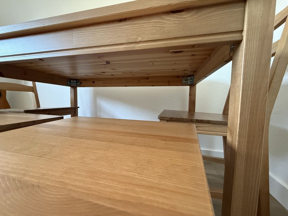 Mesa com 4 cadeiras 118x74