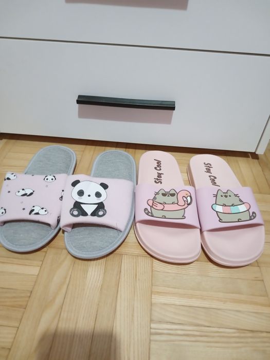 Klapki z Puscheenem i kapcie z pandą r.37