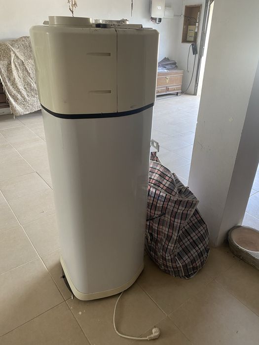 Bomba de calor Ariston Nuos Evo 100 – para peças