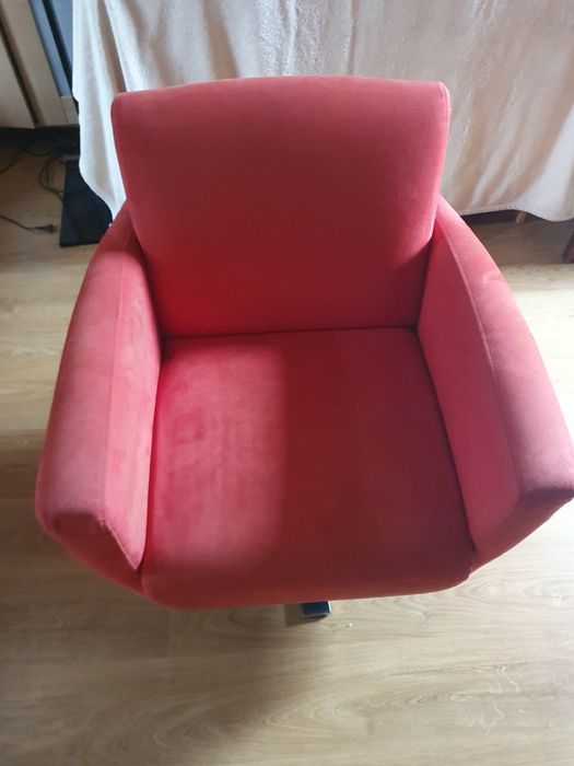 Fotel obrotowy alcantara