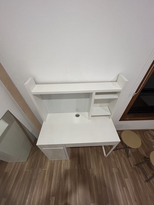 Secretaria MICKE - IKEA