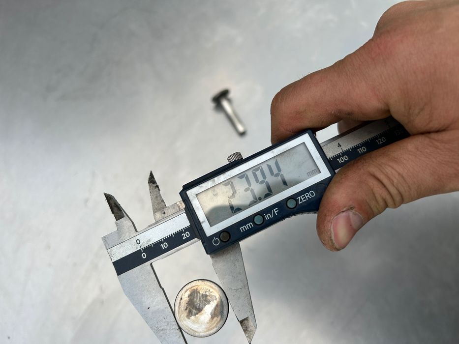 Popychacze zaworów Briggs, Grzybki zaworów Traktorek 10-18KM (351)