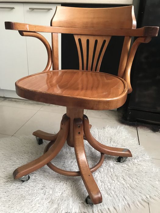 Стул дерево