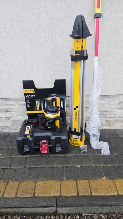 Laser rotacyjny STABILA LAR 160 + statyw, łata i akcesoria