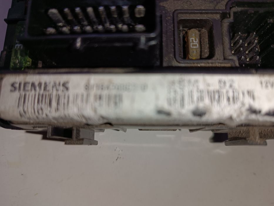 Caixa Fusiveis Peugeot 206 de 2002