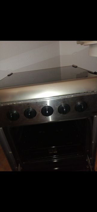 Fogão Junex 4x4 e forno a gás - pouco usoo