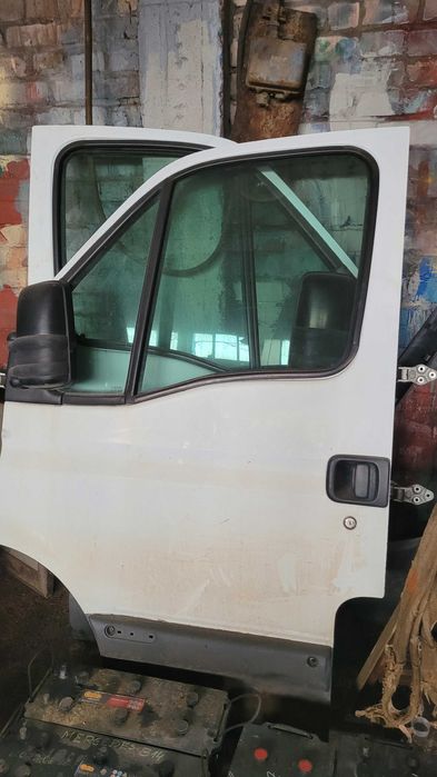 Drzwi Renault Master prawe i lewe