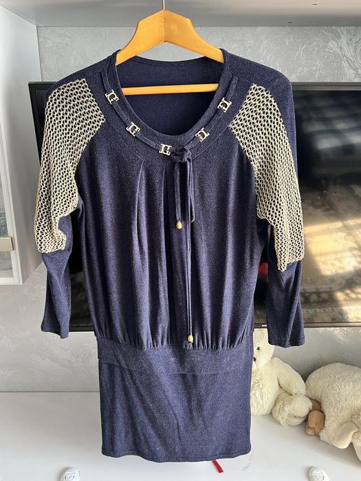 Продам сукню