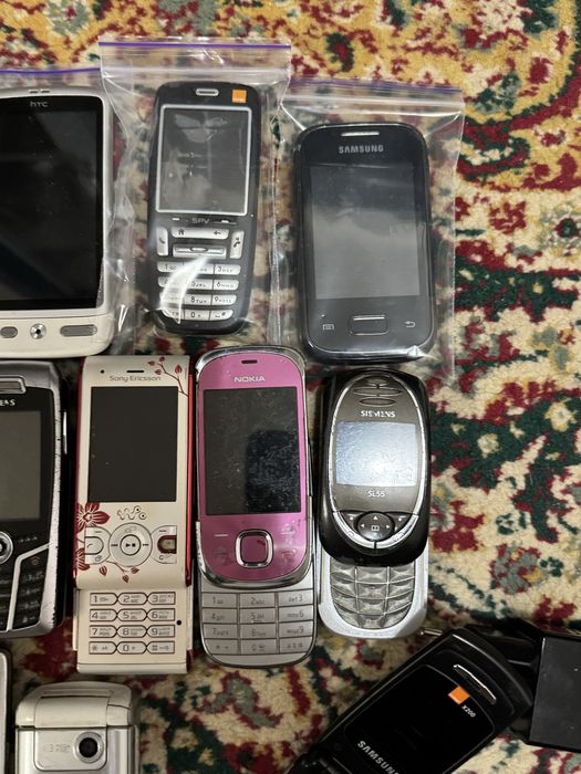 Лот Мобільних телефонів з Власної Колекції ціна за все!