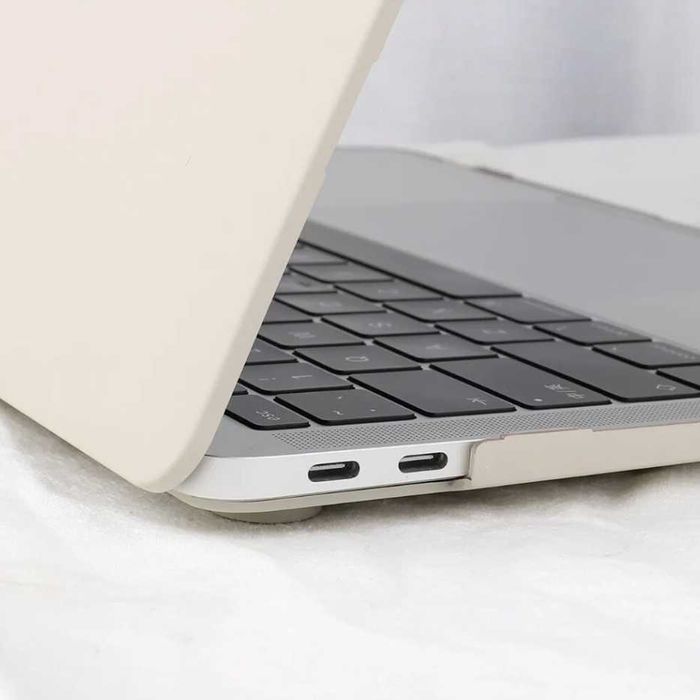 Новий Чохол на MacBook Pro 14 A2442 A2779
