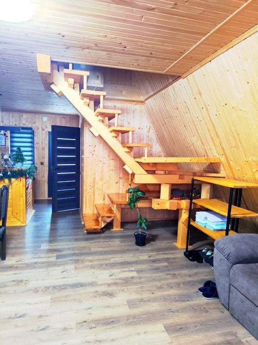 Проживання в будиночку A-frame