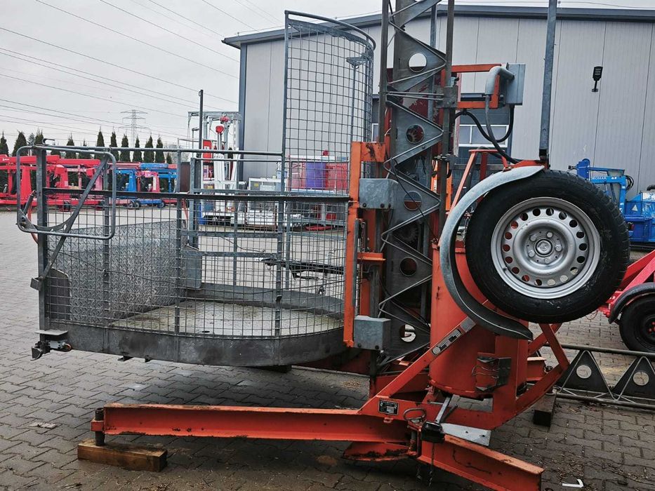 Winda budowlana towarowa ALOYS ZEPPENFELD AZO LS 500 kg 12-18m na przyczepie wyciąg budowlany pionowy kosz obrotowy