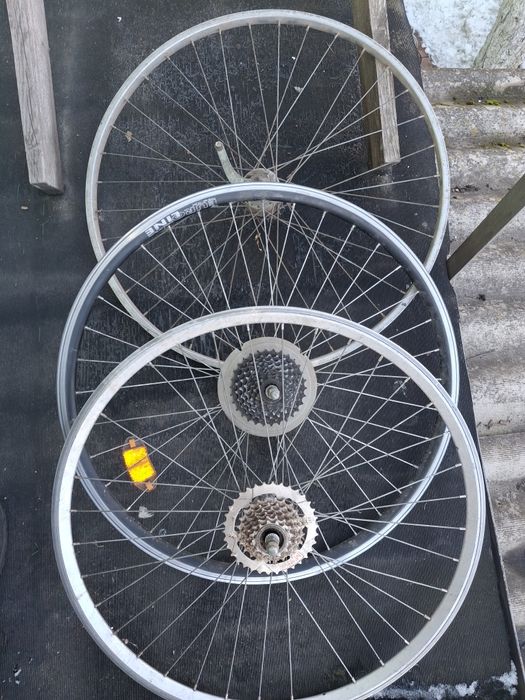 Колеса задні для велосипеда 28дюймів