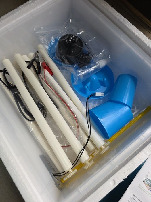 Incubadora Automática Transparente