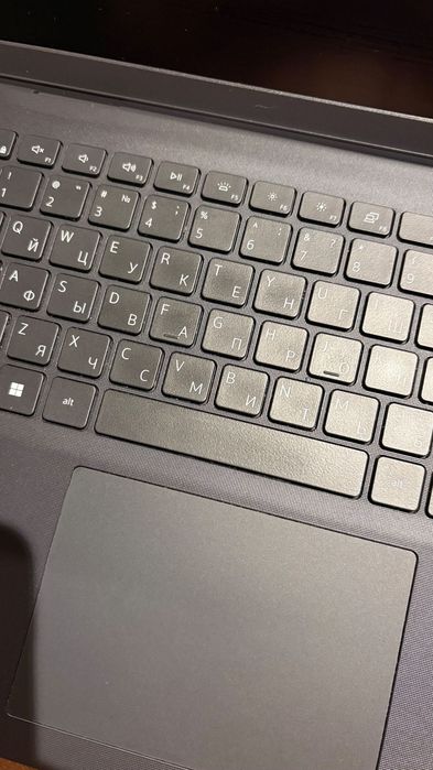 Ноутбук Dell Vostro 3520