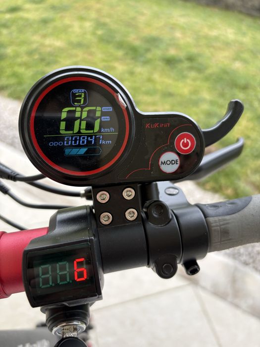 KuKirin M4 Pro — pneu traseiro novo, disco e travões novos