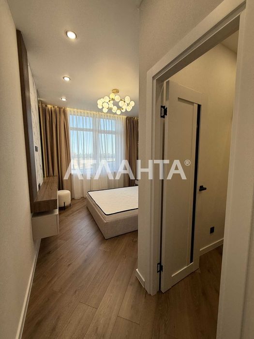 3-кім з видом у двір та на іподром у ЖК "67 Перлина" (тераса)