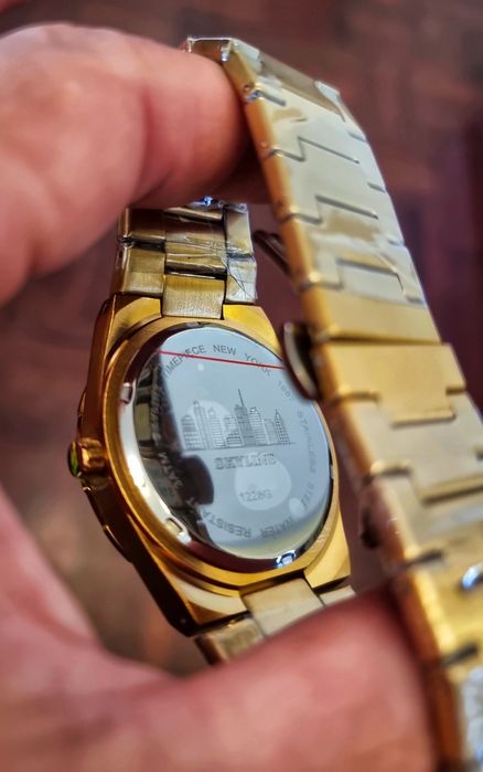 Relógio Skyline Timepieces Dourado