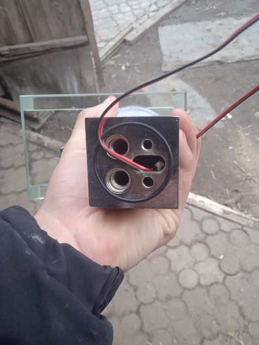 Кран з підсвіткою