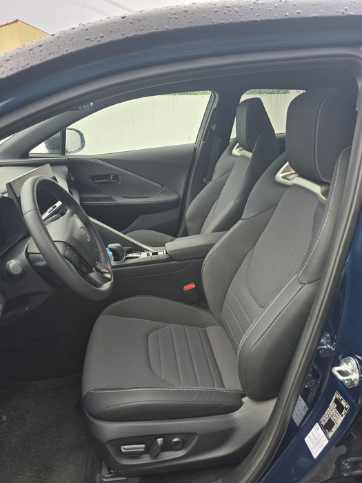 Toyota C-HR 2.0 Plug-In Lounge - IVA Dedutível