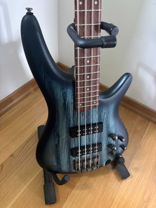 Gitara basowa IBANEZ SR300E