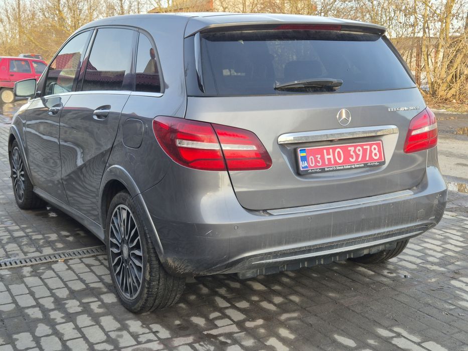Розборка шрот Mercedes-Benz B-Class B250 electric 245G W242 запчастини