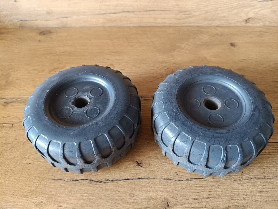 Różne kółka plastikowe