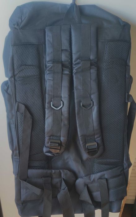 Mochila de viagem - 75 Litros - NOVA