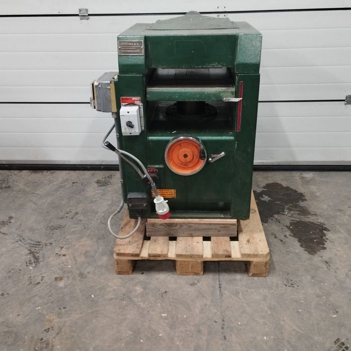 Piła taśmowa do drewna formatowa grubościówka  mlyn do płyty meblowej