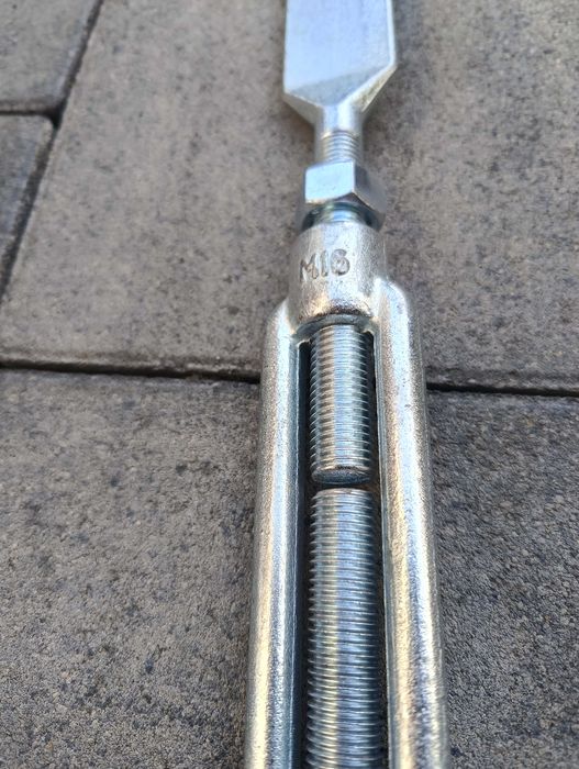Śruba naciągacz oko-oko M16