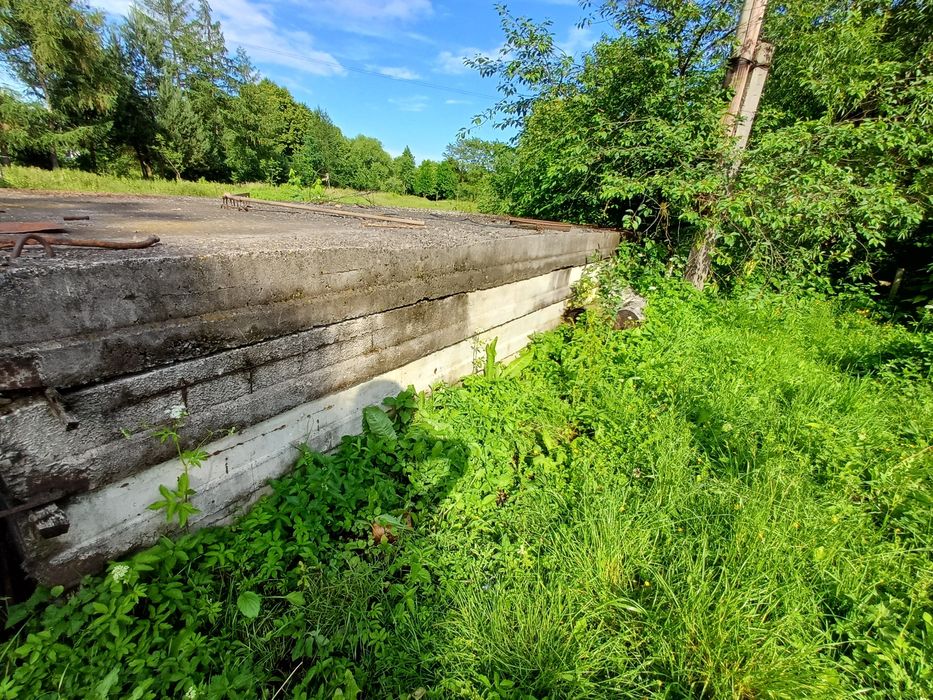 Продам бетоні панелі розмір 3 мет ширини на 6 мет самовивіз